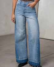 Cargar imagen en el visor de la galería, JEAN WIDE LEG 2 COLORES
