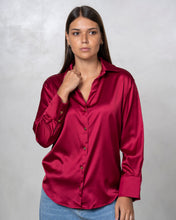 Cargar imagen en el visor de la galería, CAMISA SEDA BASICA
