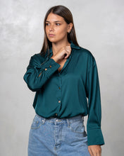 Cargar imagen en el visor de la galería, CAMISA SEDA BASICA
