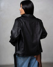 Cargar imagen en el visor de la galería, CHAQUETA CUERO
