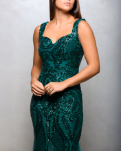 Cargar imagen en el visor de la galería, VESTIDO LARGO BORDADO ARABESCOS MAS PICOS LISO
