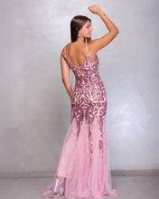 Cargar imagen en el visor de la galería, VESTIDO LARGO BORDADO CON PICOS LISOS Y BRETEL FINO
