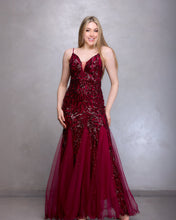 Cargar imagen en el visor de la galería, VESTIDO LARGO BORDADO CON PICOS LISOS Y BRETEL FINO

