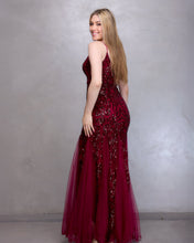 Cargar imagen en el visor de la galería, VESTIDO LARGO BORDADO CON PICOS LISOS Y BRETEL FINO
