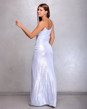Cargar imagen en el visor de la galería, VESTIDO LARGO BRILLO CON NUDO CINTURA
