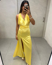 Cargar imagen en el visor de la galería, VESTIDO LARGO SEDA MULTIFORMA
