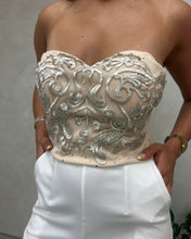 Cargar imagen en el visor de la galería, MONO STRAPLESS BORDADO MAS LISO
