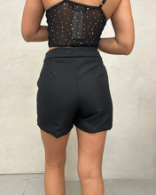 Cargar imagen en el visor de la galería, SHORT CON SIMIL CINTO ***SALE***
