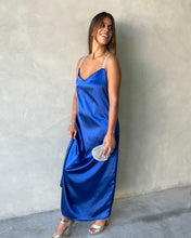 Cargar imagen en el visor de la galería, VESTIDO LARGO SUELTO CON GALÓN **SALE**
