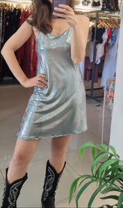 VESTIDO CORTO SUELTO METALIZADO