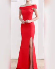 Cargar imagen en el visor de la galería, VESTIDO LARGO HOMBROS IRREGULAR
