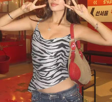 Cargar imagen en el visor de la galería, MUSCULOSA DE CEBRA
