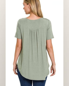 REMERA BOTONES