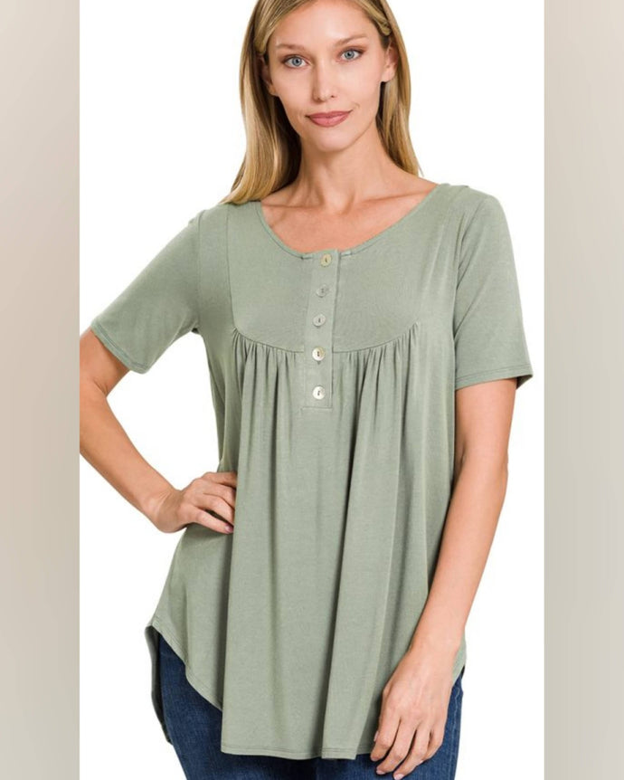 REMERA BOTONES