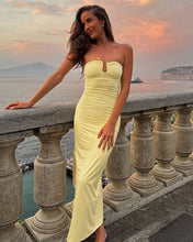 Cargar imagen en el visor de la galería, VESTIDO LARGO STRAPLESS ESCOTE U
