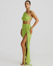 Cargar imagen en el visor de la galería, VESTIDO LARGO SIMIL TOP Y FALDA
