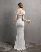 Cargar imagen en el visor de la galería, VESTIDO LARGO LENTEJUELAS FORMAS HOMBROS CAIDOS
