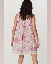 Cargar imagen en el visor de la galería, VESTIDO GASA ESTAMPADO
