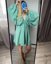 Cargar imagen en el visor de la galería, VESTIDO SUELTO MANGA LARGA ESCOTE EN V
