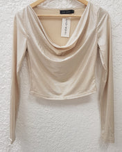 Cargar imagen en el visor de la galería, BLUSA BRILLOS MANGA LARGA
