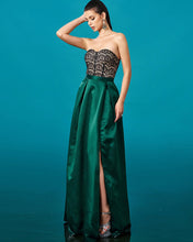 Cargar imagen en el visor de la galería, VESTIDO LARGO TOP STRAPLESS ENCAJE MAS LISO
