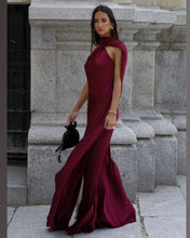 Cargar imagen en el visor de la galería, VESTIDO LARGO SATEN CON CUELLO
