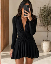 Cargar imagen en el visor de la galería, VESTIDO MANGA LARGA FRUNCES ESCOTE PROFUNDO

