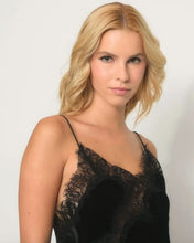 Cargar imagen en el visor de la galería, VESTIDO LENCERO VELVET
