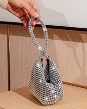 Cargar imagen en el visor de la galería, BOLSO FIESTA TRIANGULO STRASS
