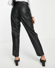 Cargar imagen en el visor de la galería, PANT CUERINA C/CINTO NEGRO
