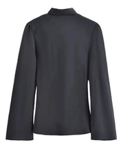 Cargar imagen en el visor de la galería, BLUSA SATEN ESCOTE V PROFUNDO C/LAZO CUELLO
