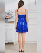 Cargar imagen en el visor de la galería, VESTIDO TUL BORDADO ARABESCOS FALDA EVASE
