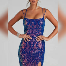 Cargar imagen en el visor de la galería, VESTIDO LARGO LENTEJUELA DISEÑO
