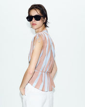Cargar imagen en el visor de la galería, BLUSA RAYADA
