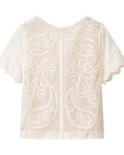 Cargar imagen en el visor de la galería, BLUSA FLORES BORDADAS
