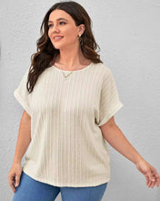Cargar imagen en el visor de la galería, BLUSA TEXTURA LINEAS
