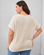 Cargar imagen en el visor de la galería, BLUSA TEXTURA LINEAS
