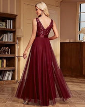 Cargar imagen en el visor de la galería, VESTIDO LARGO TUL
