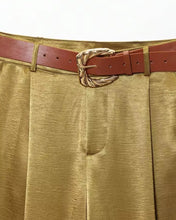 Cargar imagen en el visor de la galería, PANTALON SATINADO ANCHO CON CINTO
