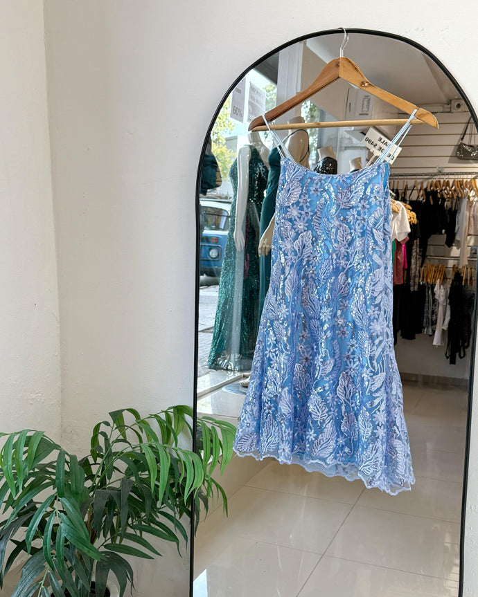 VESTIDO BORDADO SUELTO