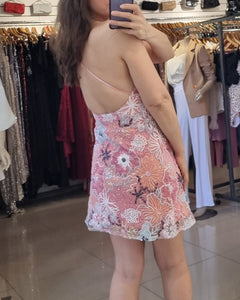 VESTIDO BORDADO SUELTO