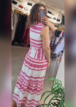 Cargar imagen en el visor de la galería, VESTIDO LARGO ESTAMPADO NAVAJO *** SALE ***
