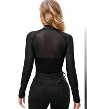 Cargar imagen en el visor de la galería, BODY MANGA LARGA TUL MÁS LINEAS CON BRILLOS
