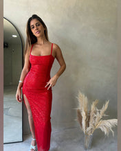 Cargar imagen en el visor de la galería, VESTIDO TUBO LENTEJUELAS LARGO
