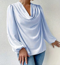 Cargar imagen en el visor de la galería, BLUSA CUELLO BUCHE***SALE***
