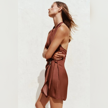 Cargar imagen en el visor de la galería, VESTIDO ATADO CON APLIQUE

