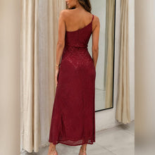 Cargar imagen en el visor de la galería, VESTIDO LARGO LENTEJUELAS BASICO 1 HOMBRO
