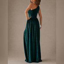 Cargar imagen en el visor de la galería, VESTIDO LARGO VELVET 1 HOMBRO DOBLE C/TAJO
