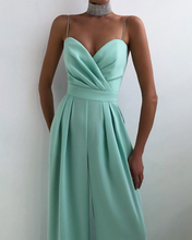 Cargar imagen en el visor de la galería, MONO ESCOTE CRUZADO
